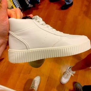 American Eagle High Top Sneakers